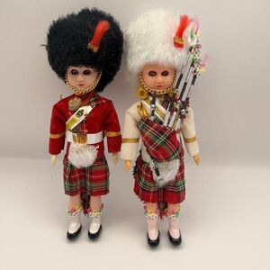 Scottish Bagpiper Dolls Set - Black and White